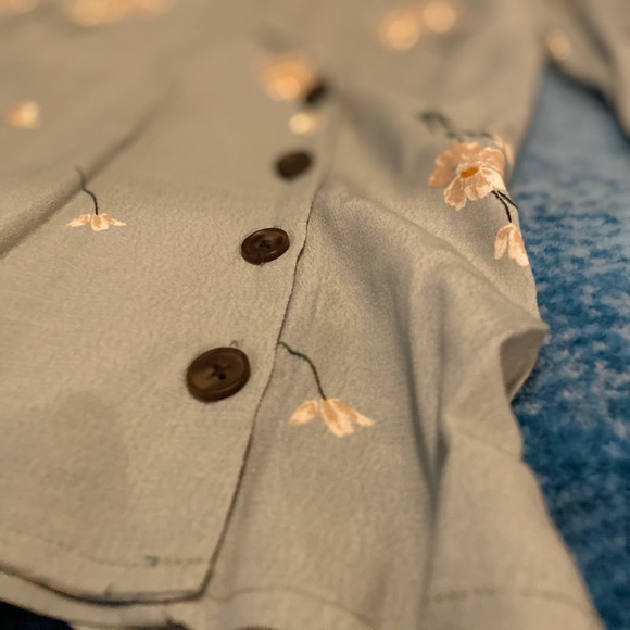 ASTR the Label Button Wrap Top - Picture 3 of 8